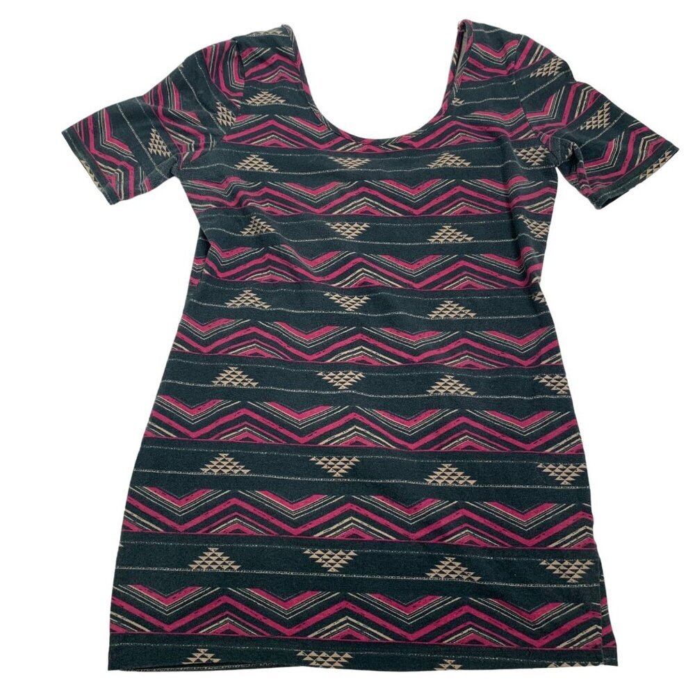 Tresics Women's Tribal Print fitted tunic top M Grey Pink Scoop Neck